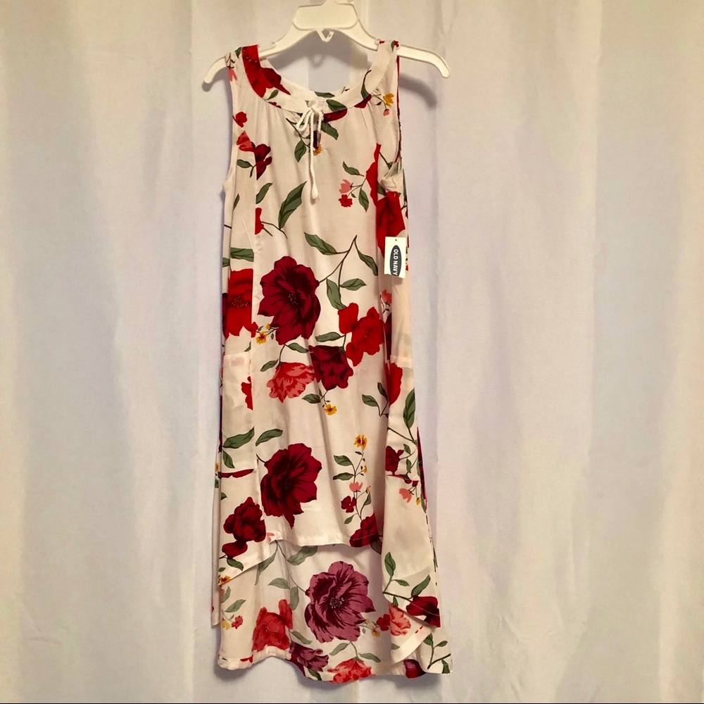 Sleeveless floral dress